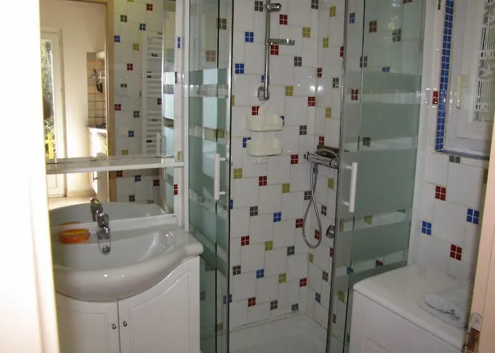 펜션 Domaine Du Bois Bleuette Galargues