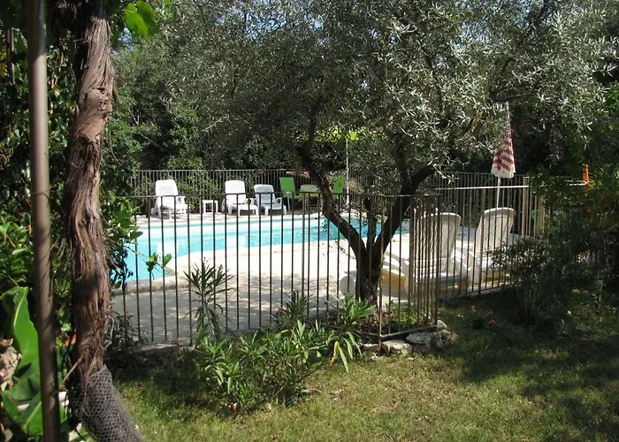 펜션 Domaine Du Bois Bleuette Galargues